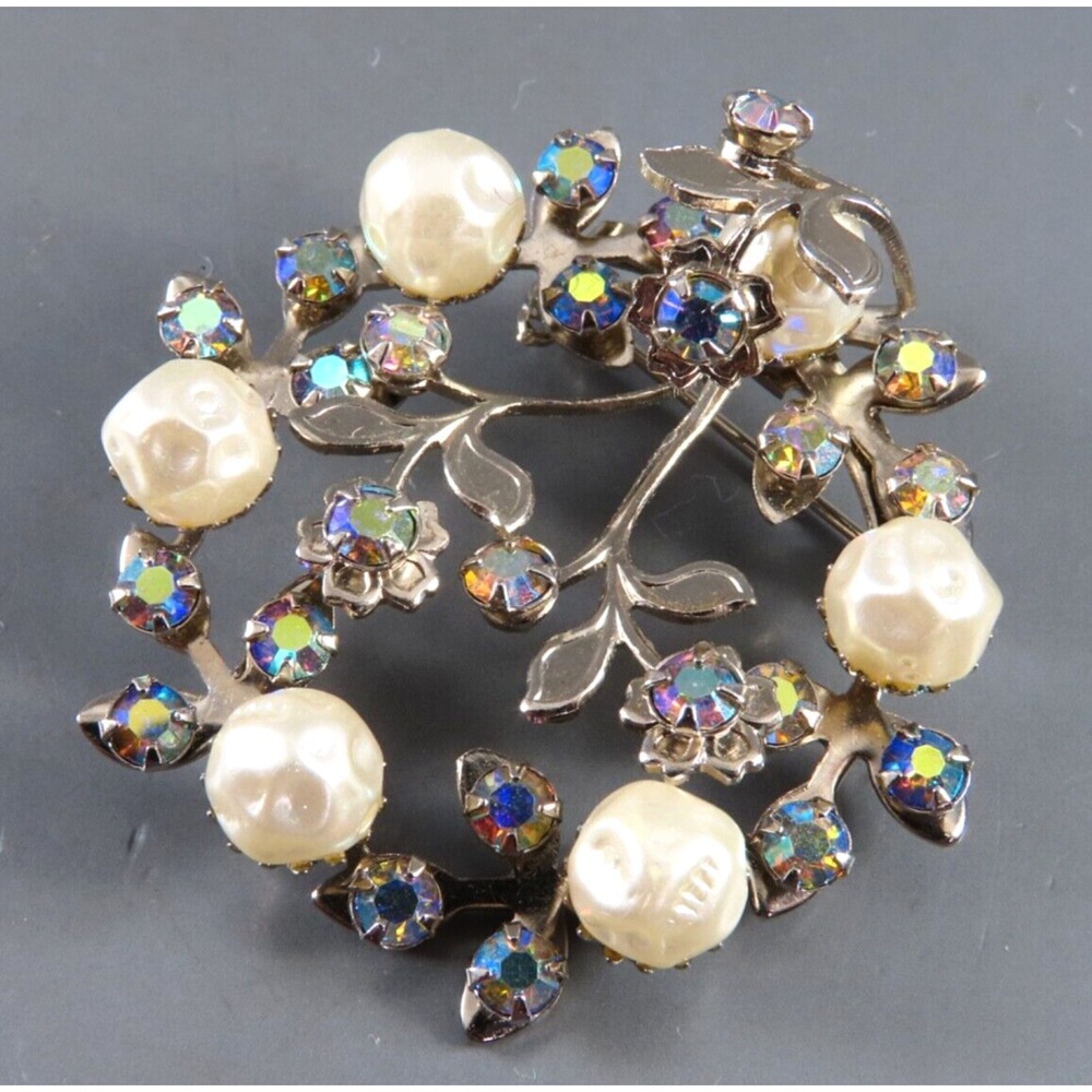 VTG Silver Tone CIRCLE BROOCH PIN Faux Pearls AB RHINESTONES Leaves RIVET/PRONGS